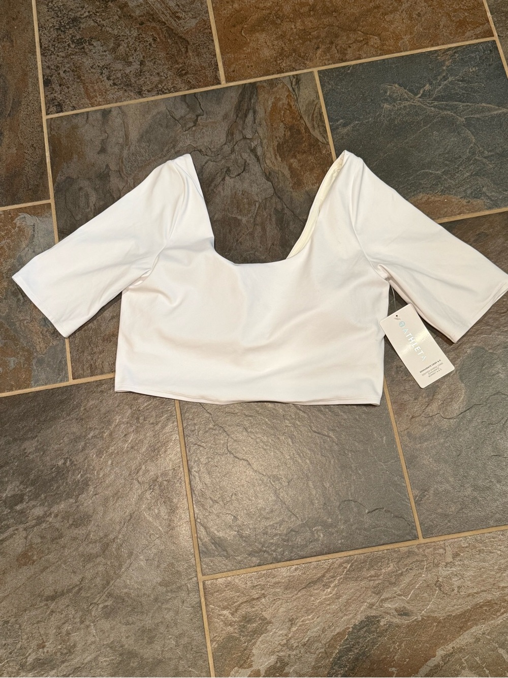 NWT Athleta White Scoop-Neck Cropped Top
